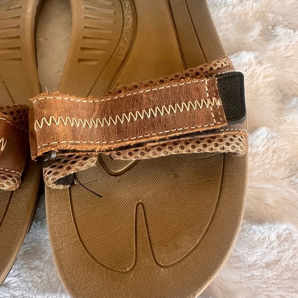 Margaritaville Tan and Brown Sandals - Picture 2 of 7